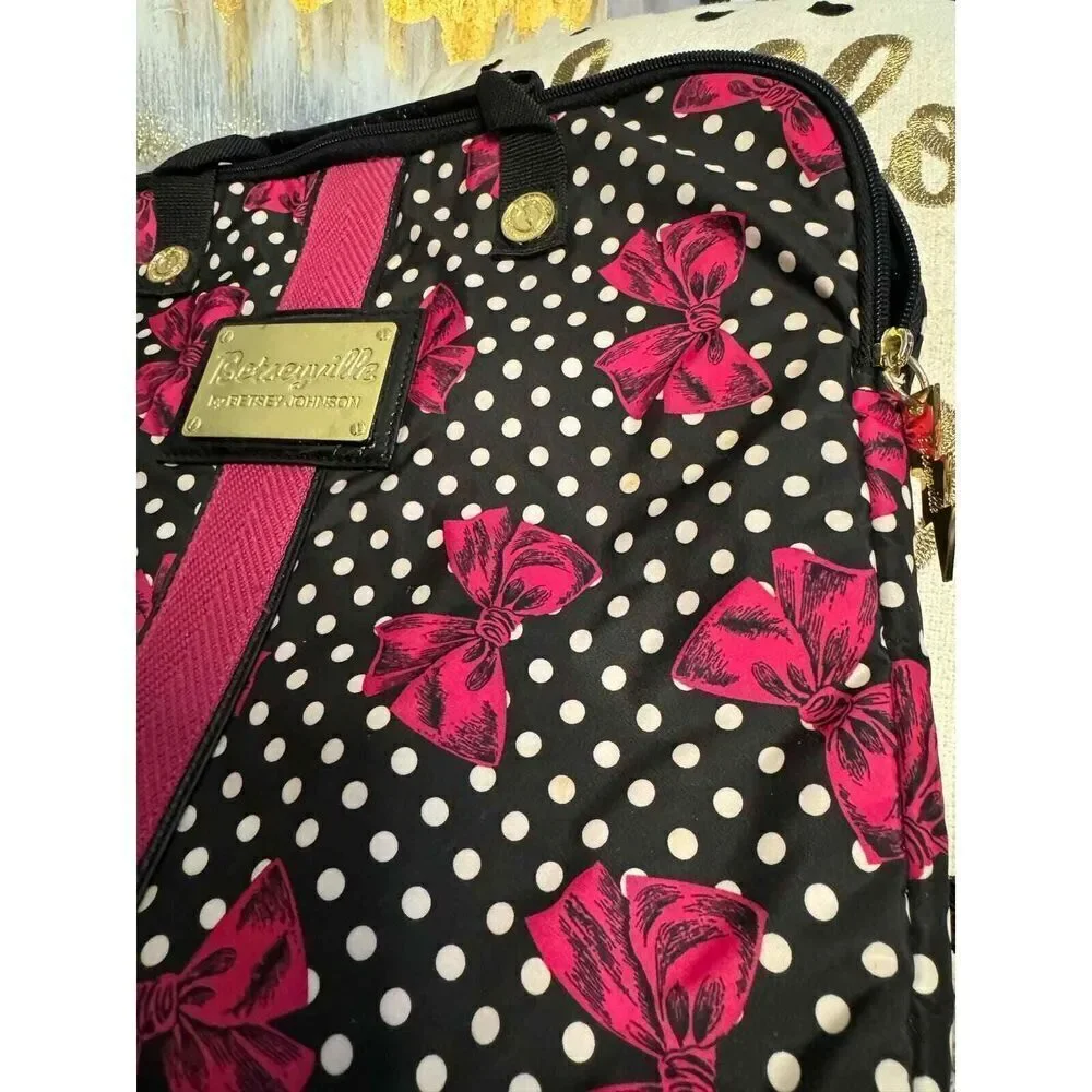 Betsey johnson polka dot pink bow padded laptop/computer bag/case